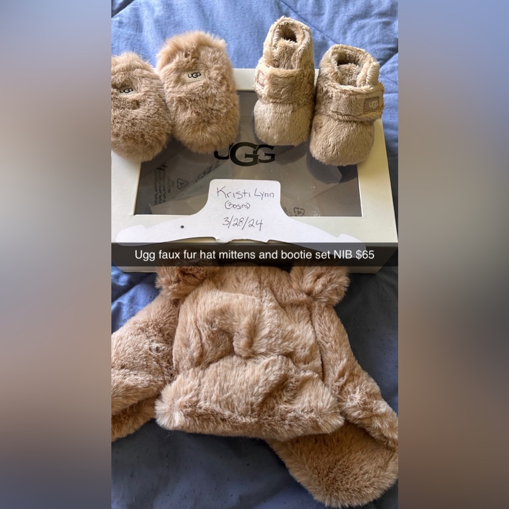 UGG fur bootie, mitten and hat set